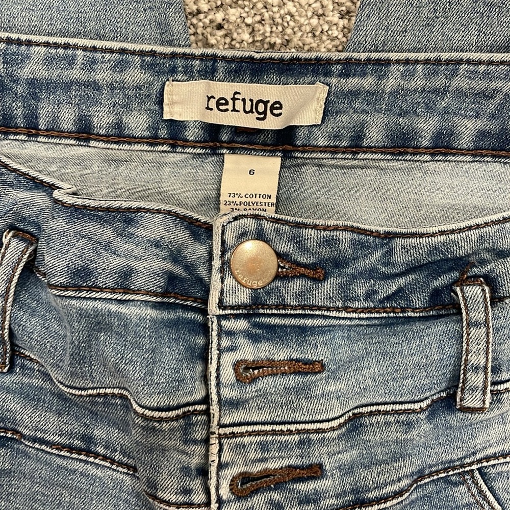 Jeans - Picture 3 of 3